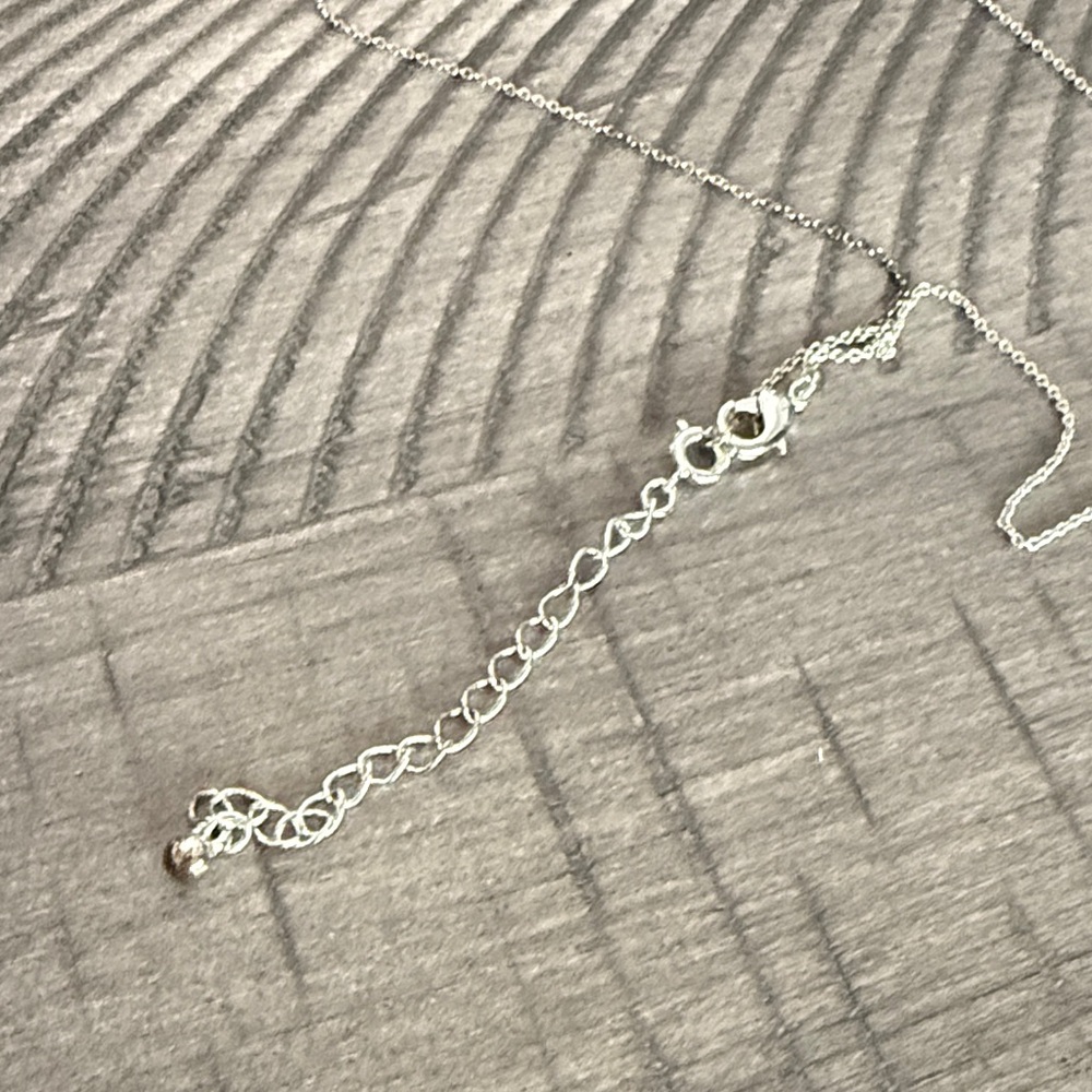 Avon Rhinestone Circle Necklace - Picture 5 of 10